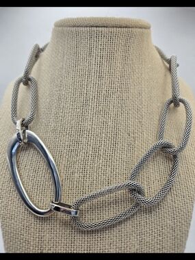 Chico's Silver-Tone Chunky Link Necklace Bold Modern Refined Statement Bold Chic